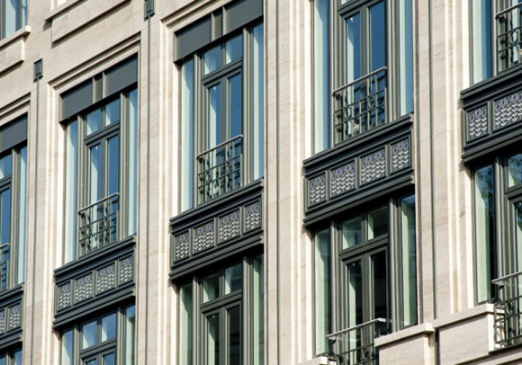 St Martin's Courtyard mixed use building newbuild architecture architect restaurant office residential flats